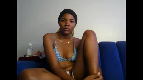 Cloe online show from November 2025 06:57:01 AM