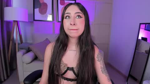 Snapshot of cloe_martinez_ chatting on September 2025 11:34:02 AM Cloe online show from September 2025 11:34:02 AM