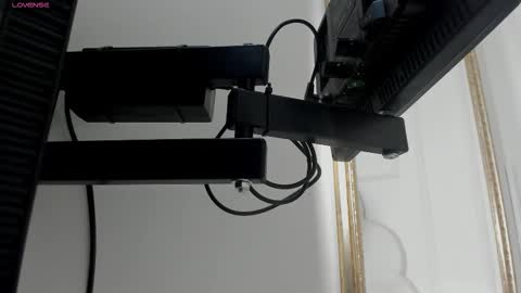 cloedurant online show from October 2025 07:38:01 PM