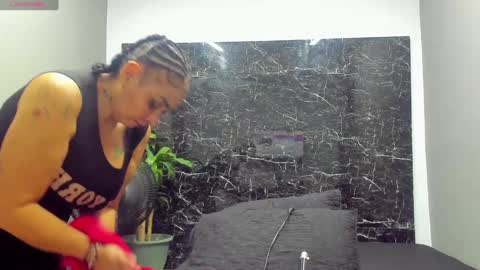 CLOE online show from February 2025 11:27:02 AM