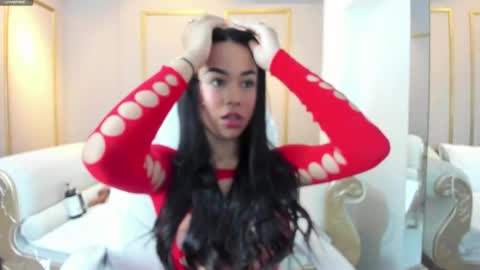 Cloe online show from February 2025 11:55:01 AM