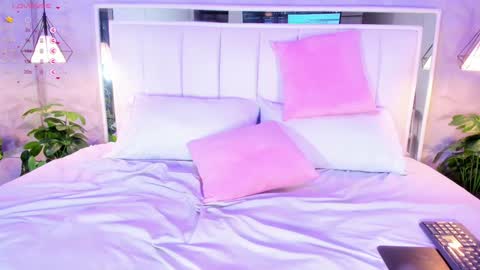 Cloe Harp  online show from February 2025 02:37:01 PM