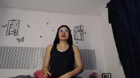 cloe online show from September 2025 06:33:02 PM