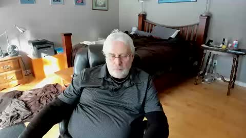 Snapshot of cloudalert62 chatting on February 2025 06:13:02 PM cloudalert62 online show from February 2025 06:13:02 PM