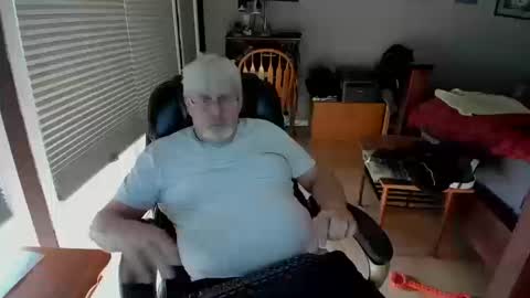 Snapshot of cloudalert62 chatting on October 2025 10:10:01 PM cloudalert62 online show from October 2025 10:10:01 PM