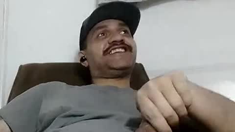 Snapshot of cloudyclearskies chatting on October 2025 06:20:01 PM CloudyClearSkies online show from October 2025 06:20:01 PM