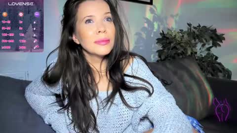 Hellen online show from December 2024 11:24:01 PM