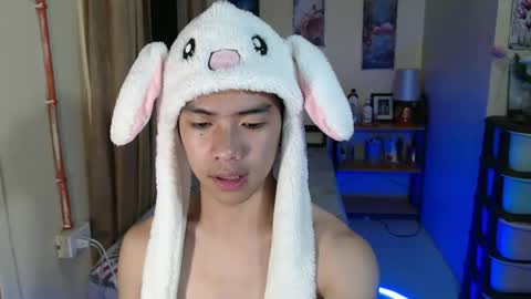 clyde_twinkx online show from April 2026 08:46:01 PM