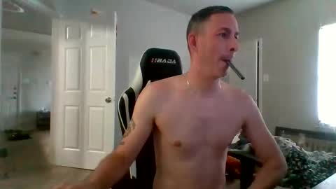 Snapshot of cmypenis chatting on October 2025 10:41:02 PM Master Bates online show from October 2025 10:41:02 PM