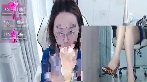 Snapshot of coco_coo chatting on June 2026 05:42:01 AM coco online show from June 2026 05:42:01 AM