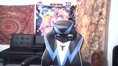 Snapshot of cococakez69 chatting on December 2024 06:09:02 AM Cococakez online show from December 2024 06:09:02 AM