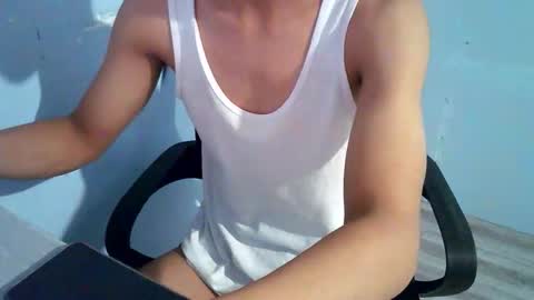 cocola000 online show from October 2025 12:59:01 PM