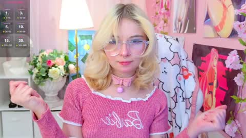 Mia online show from January 2025 09:04:02 PM