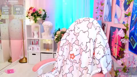 Mia online show from February 2025 03:12:01 AM