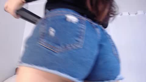 coconutt_oil online show from March 2026 09:48:01 AM