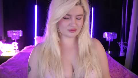 Snapshot of cocosecretss chatting on December 2024 07:47:02 AM onlyfans amyleyy online show from December 2024 07:47:02 AM
