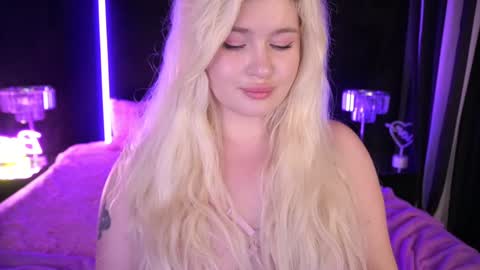Snapshot of cocosecretss chatting on December 2024 11:02:01 AM onlyfans amyleyy online show from December 2024 11:02:01 AM