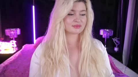 Snapshot of cocosecretss chatting on December 2024 11:01:01 AM onlyfans amyleyy online show from December 2024 11:01:01 AM