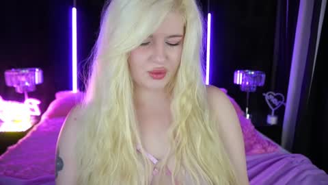 Snapshot of cocosecretss chatting on December 2024 07:51:01 AM onlyfans amyleyy online show from December 2024 07:51:01 AM