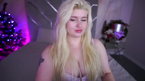Snapshot of cocosecretss chatting on December 2024 07:28:01 AM onlyfans amyleyy online show from December 2024 07:28:01 AM