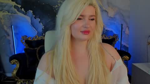 Snapshot of cocosecretss chatting on February 2025 07:39:02 AM onlyfans amyleyy online show from February 2025 07:39:02 AM