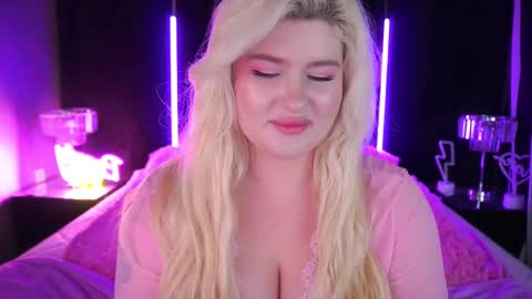 Snapshot of cocosecretss chatting on February 2025 10:31:01 AM onlyfans amyleyy online show from February 2025 10:31:01 AM