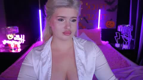 onlyfans amyleyy online show from November 2025 08:13:01 AM