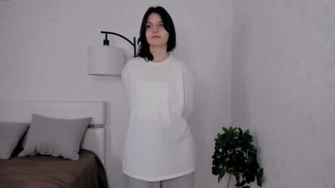 Kim online show from April 2026 06:19:01 AM