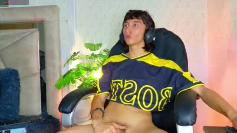 Lisandro T. online show from February 2026 09:08:01 PM