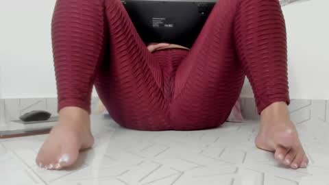laurita online show from December 2024 03:36:01 AM
