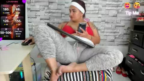 laurita online show from January 2026 02:15:01 AM