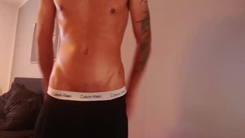 coitzzz online show from December 2024 09:39:01 AM