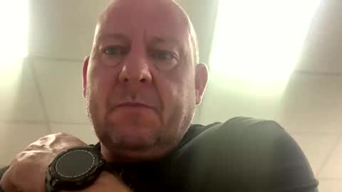 Snapshot of col4nows chatting on October 2025 09:17:04 AM col4nows online show from October 2025 09:17:04 AM