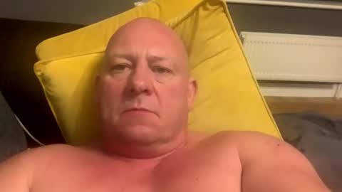 Snapshot of col4nows chatting on November 2025 12:12:01 AM col4nows online show from November 2025 12:12:01 AM