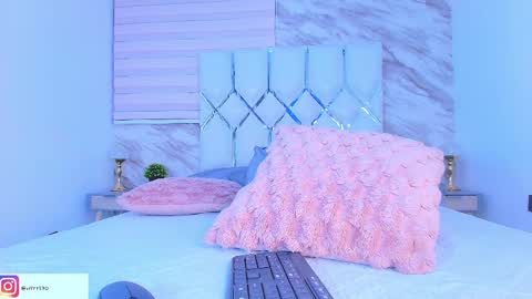 colett online show from April 2026 11:57:01 AM