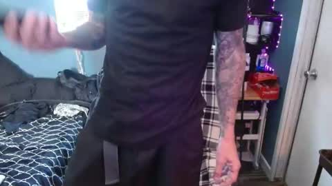 colevan2390 online show from February 2026 06:48:01 PM