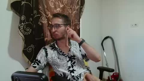 Snapshot of colin_hopex chatting on June 2026 07:17:01 AM colin hopex online show from June 2026 07:17:01 AM
