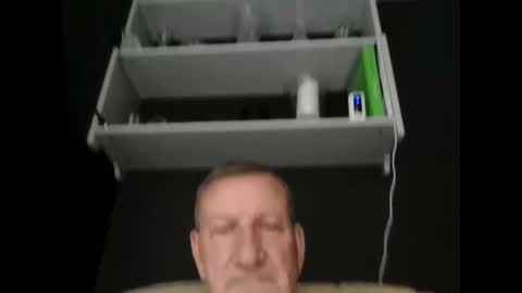 Snapshot of colinbeech chatting on September 2025 12:43:02 PM colinbeech online show from September 2025 12:43:02 PM