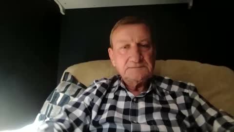 Snapshot of colinbeech chatting on October 2025 09:06:02 AM colinbeech online show from October 2025 09:06:02 AM