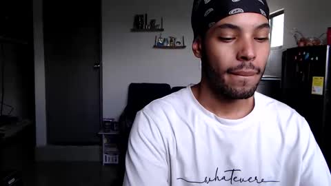 Snapshot of colinlatinbrown chatting on May 2026 05:18:02 PM IG online show from May 2026 05:18:02 PM
