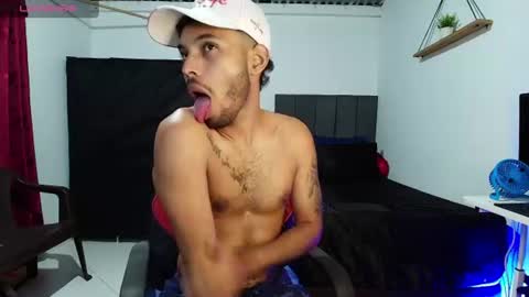 Snapshot of colinlatinbrown chatting on June 2026 01:50:01 AM IG online show from June 2026 01:50:01 AM