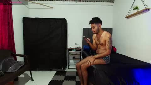 Snapshot of colinlatinbrown chatting on June 2026 02:05:01 PM IG online show from June 2026 02:05:01 PM