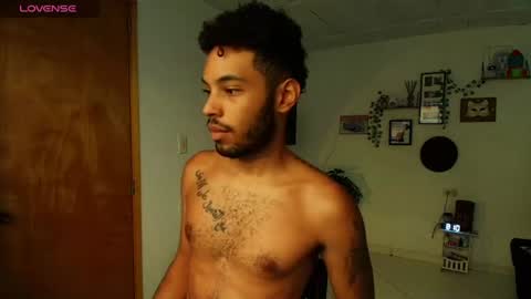 Snapshot of colinlatinbrown chatting on June 2026 01:10:01 PM IG online show from June 2026 01:10:01 PM