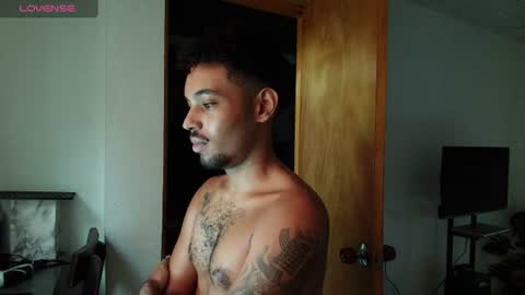 Snapshot of colinlatinbrown chatting on July 2026 11:27:01 AM IG online show from July 2026 11:27:01 AM