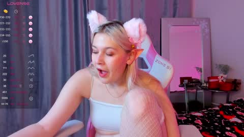 Collen Mon Tue Wed Thu Fri GMT 3 0300am - 0900am  online show from December 2024 04:04:02 AM