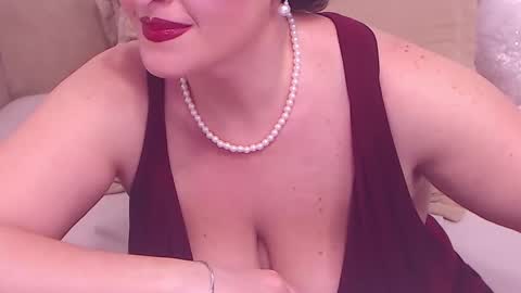 Snapshot of college_dream_bbw chatting on February 2025 01:57:01 AM Maddison online show from February 2025 01:57:01 AM