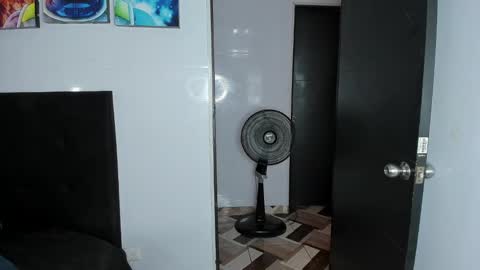 college_muscle_ass online show from January 2025 08:19:02 PM