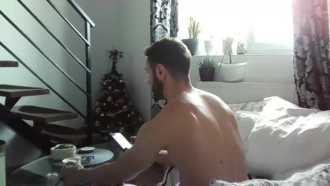 collegegymbro online show from January 2025 12:02:02 PM
