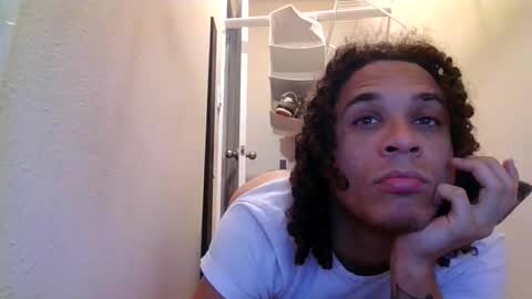 Snapshot of collegeitalian chatting on June 2026 11:31:01 AM Adonis of online show from June 2026 11:31:01 AM
