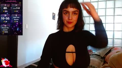 Collette online show from December 2024 05:44:01 PM